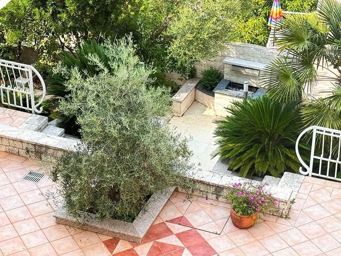 Antonio Apartments Trogir Exterior foto